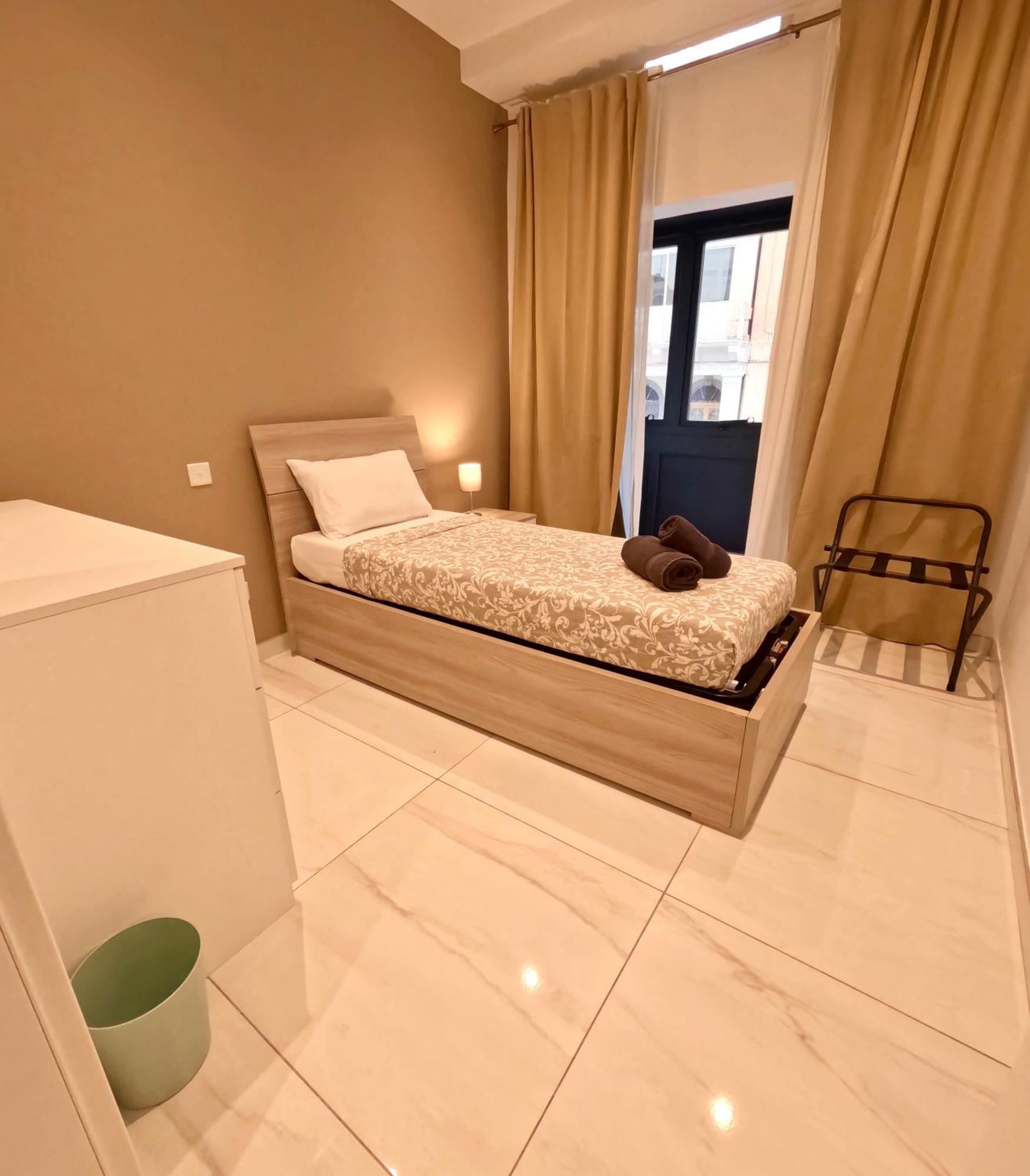 Modern Apartment In St Julian'S Malta, With Breathtaking Views Of Spinola Bay San Julián Exterior foto