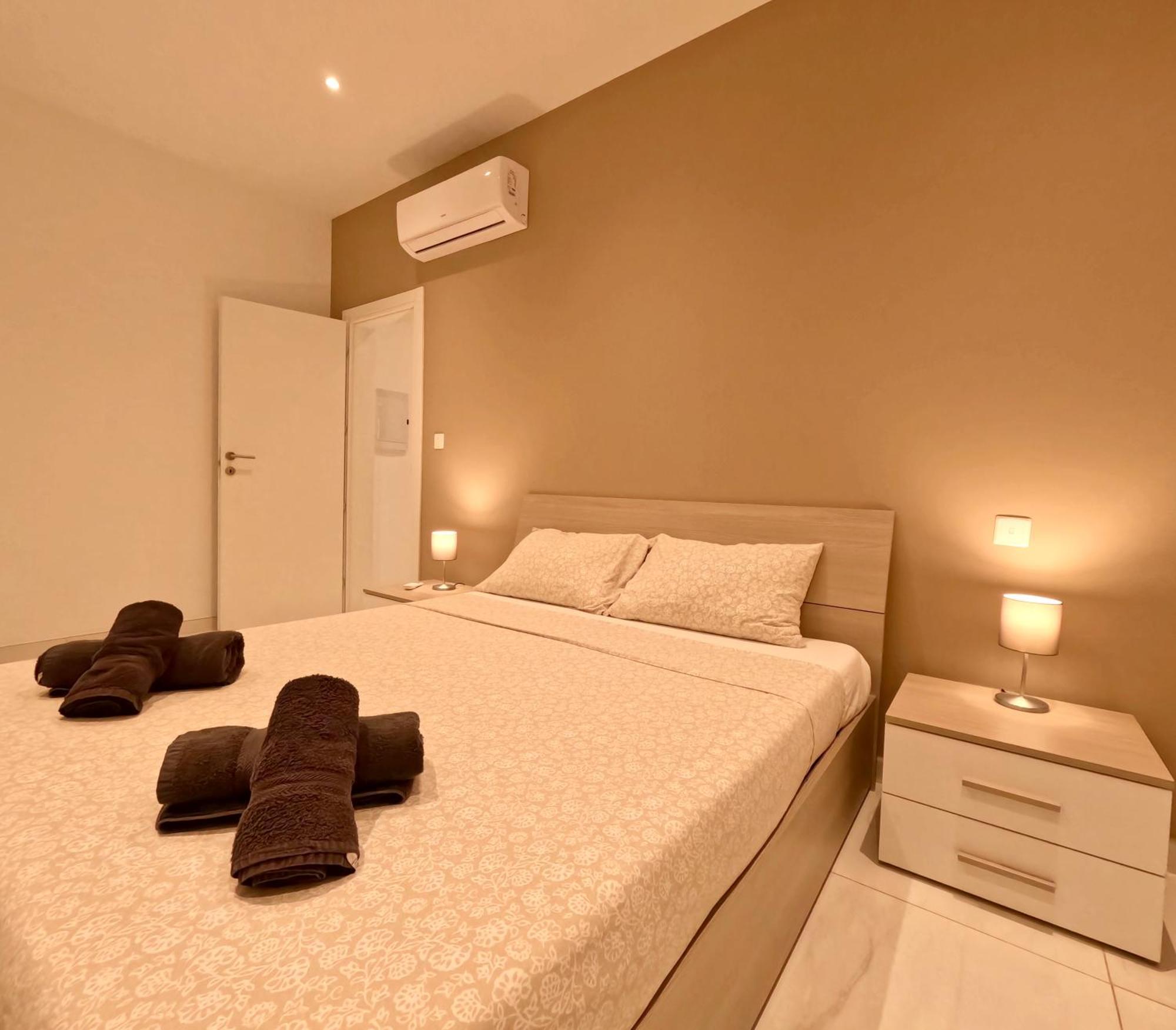 Modern Apartment In St Julian'S Malta, With Breathtaking Views Of Spinola Bay San Julián Exterior foto