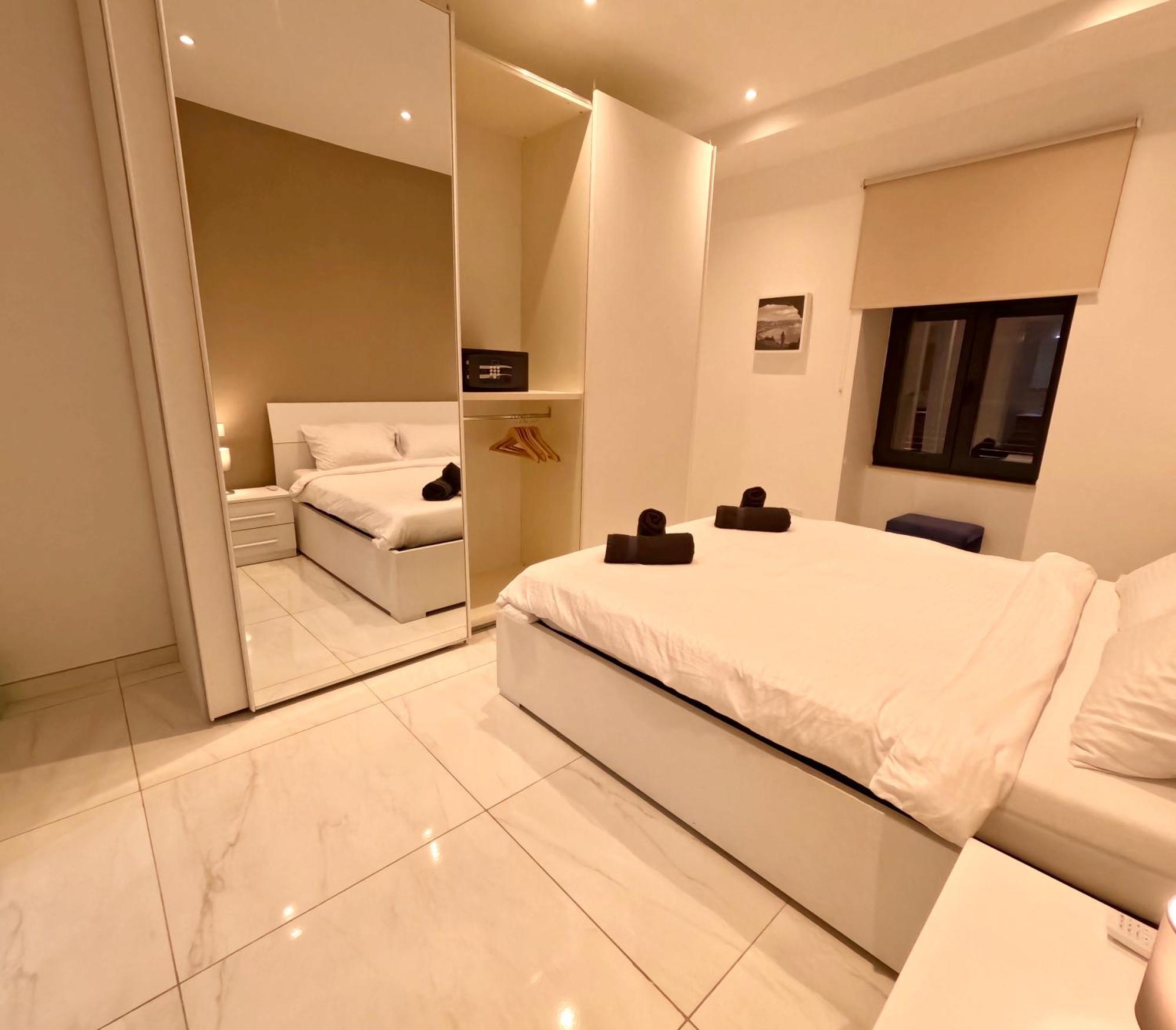Modern Apartment In St Julian'S Malta, With Breathtaking Views Of Spinola Bay San Julián Exterior foto